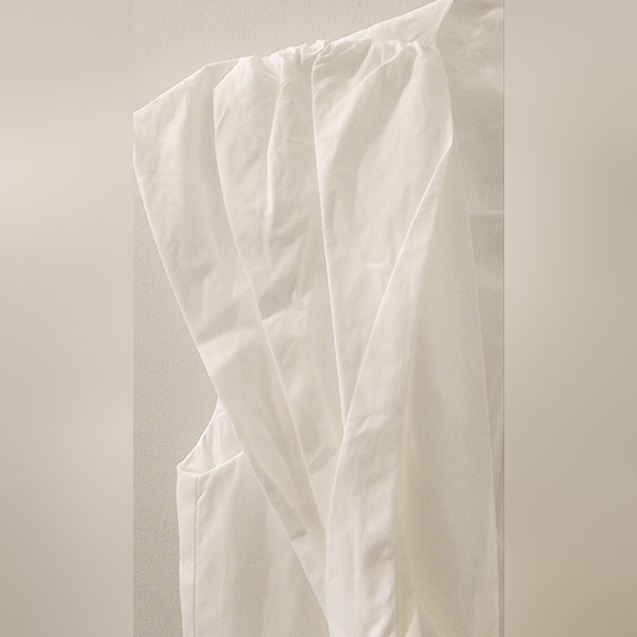 Tove White Sleeveless Top with Bow Detail, Size 34, Organic Cotton. - Picture 4 of 15